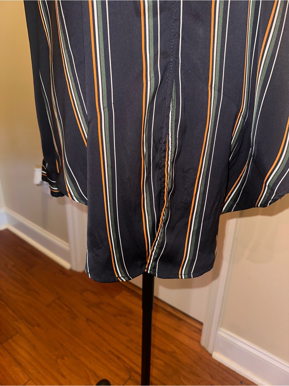 Max Studio long Navy Multi-Stripe V-Neck Long Sleeve Dress - Picture 2 of 8